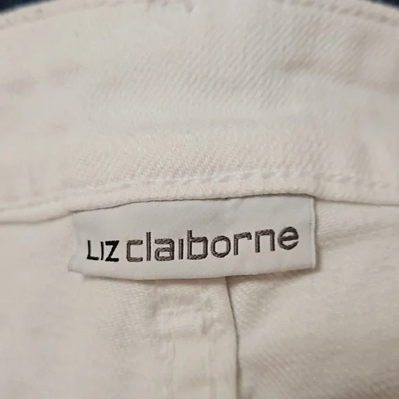 Jeans - Picture 2 of 4